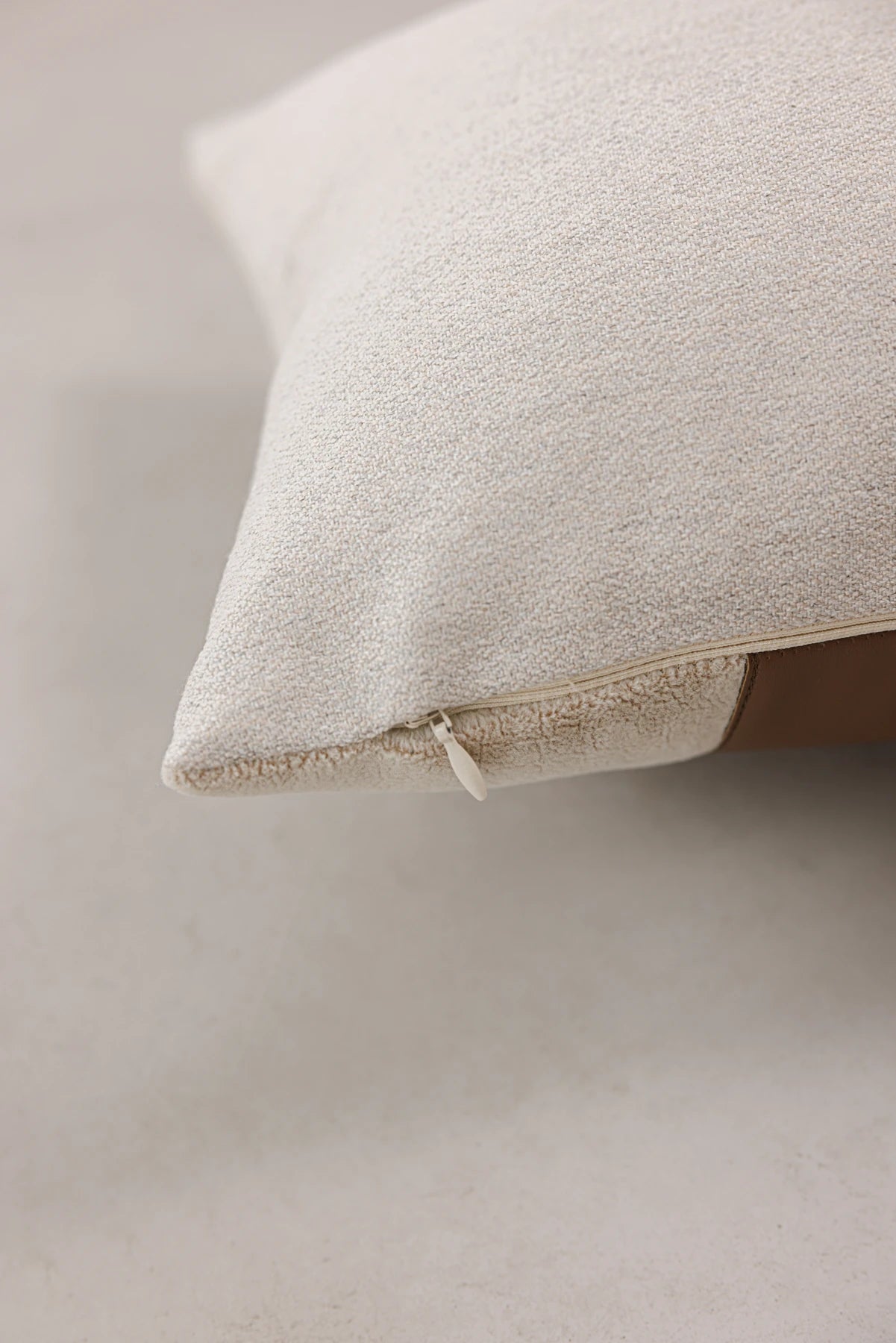 Earth Weave Frame Lumbar Cushion Cover - Zip & seam